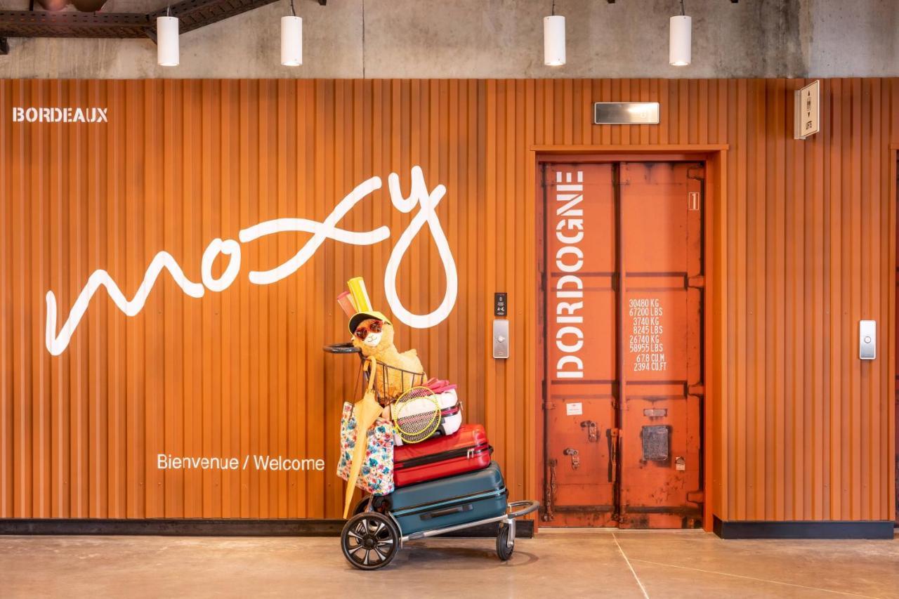 ホテル Moxy ボルドー エクステリア 写真