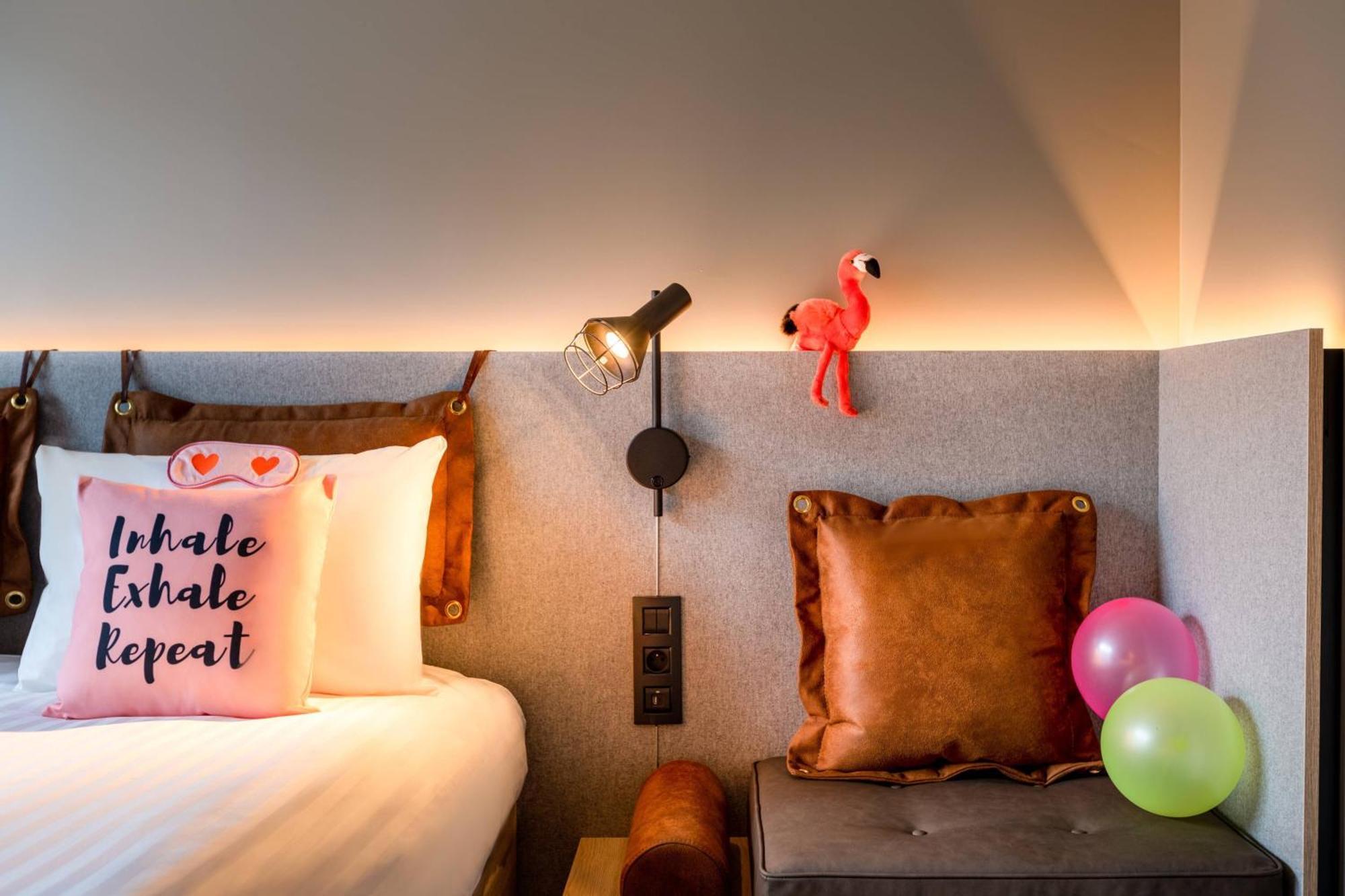 ホテル Moxy ボルドー エクステリア 写真
